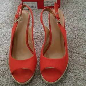 Peep toe wedge platform sandals